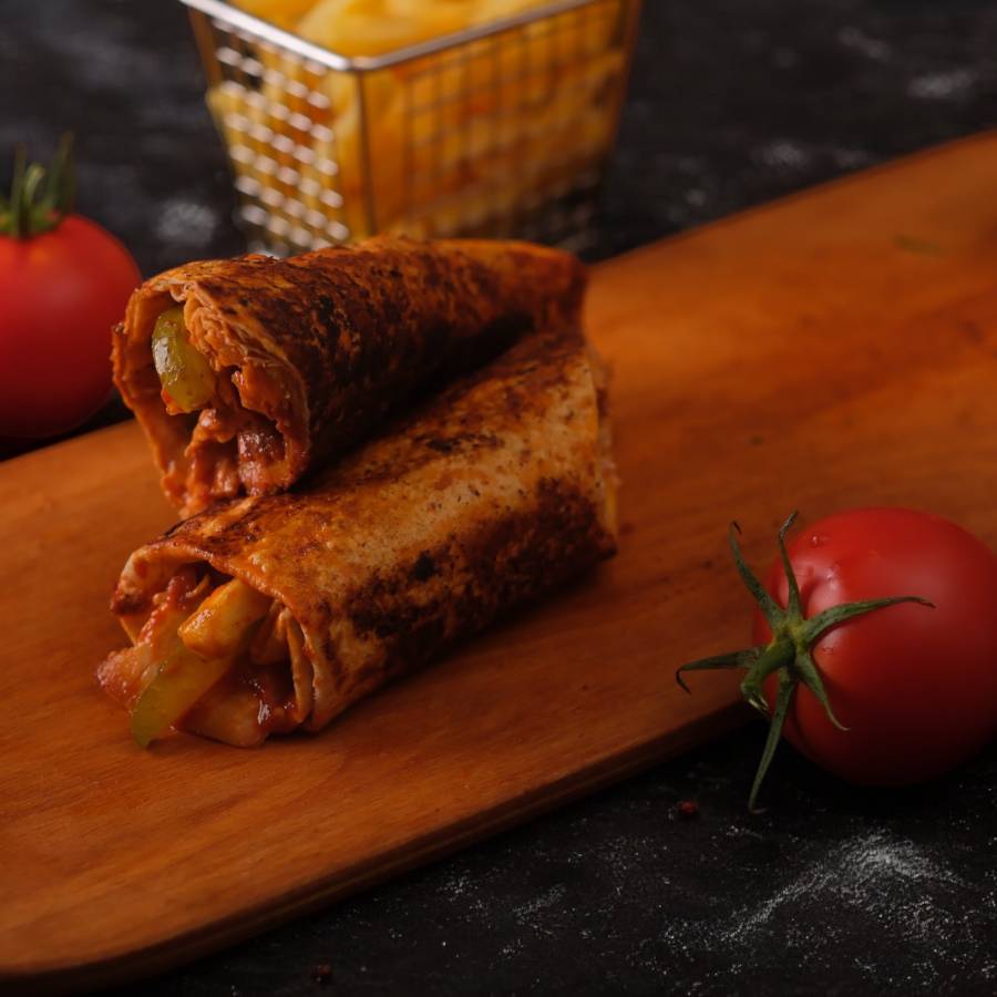 Kızarmış Lavaşlı Tavuk Dönerimiz