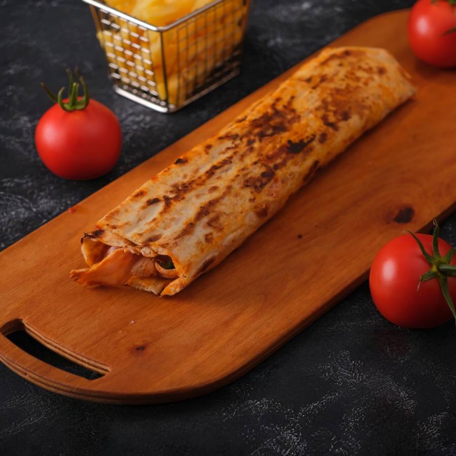 Kızarmış Lavaşlı Tavuk Dönerimiz