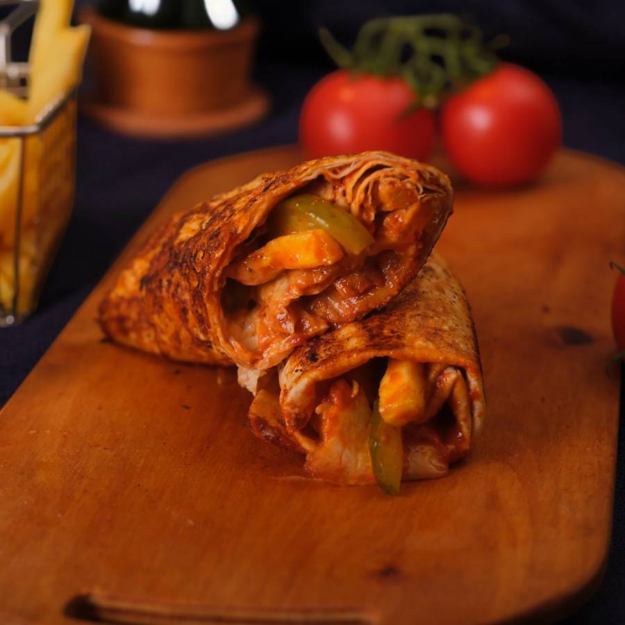 Kızarmış Lavaşlı Tavuk Dönerimiz